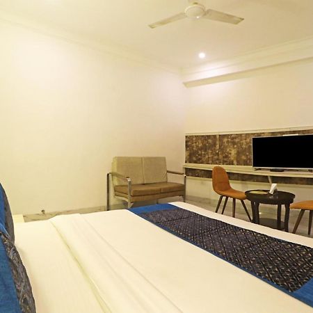 Hotel Almora Near Delhi Airport New Delhi Exterior photo