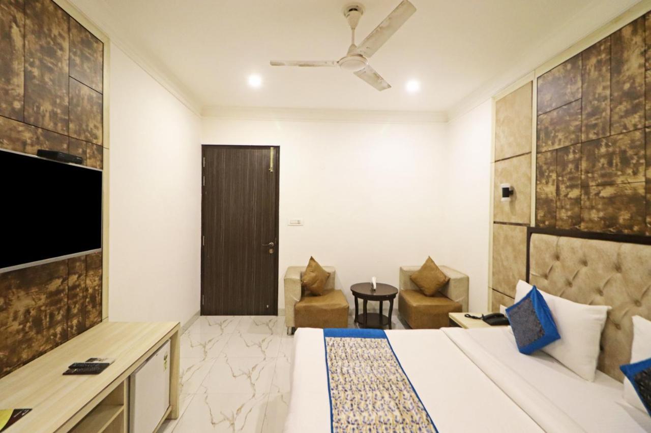 Hotel Almora Near Delhi Airport New Delhi Exterior photo