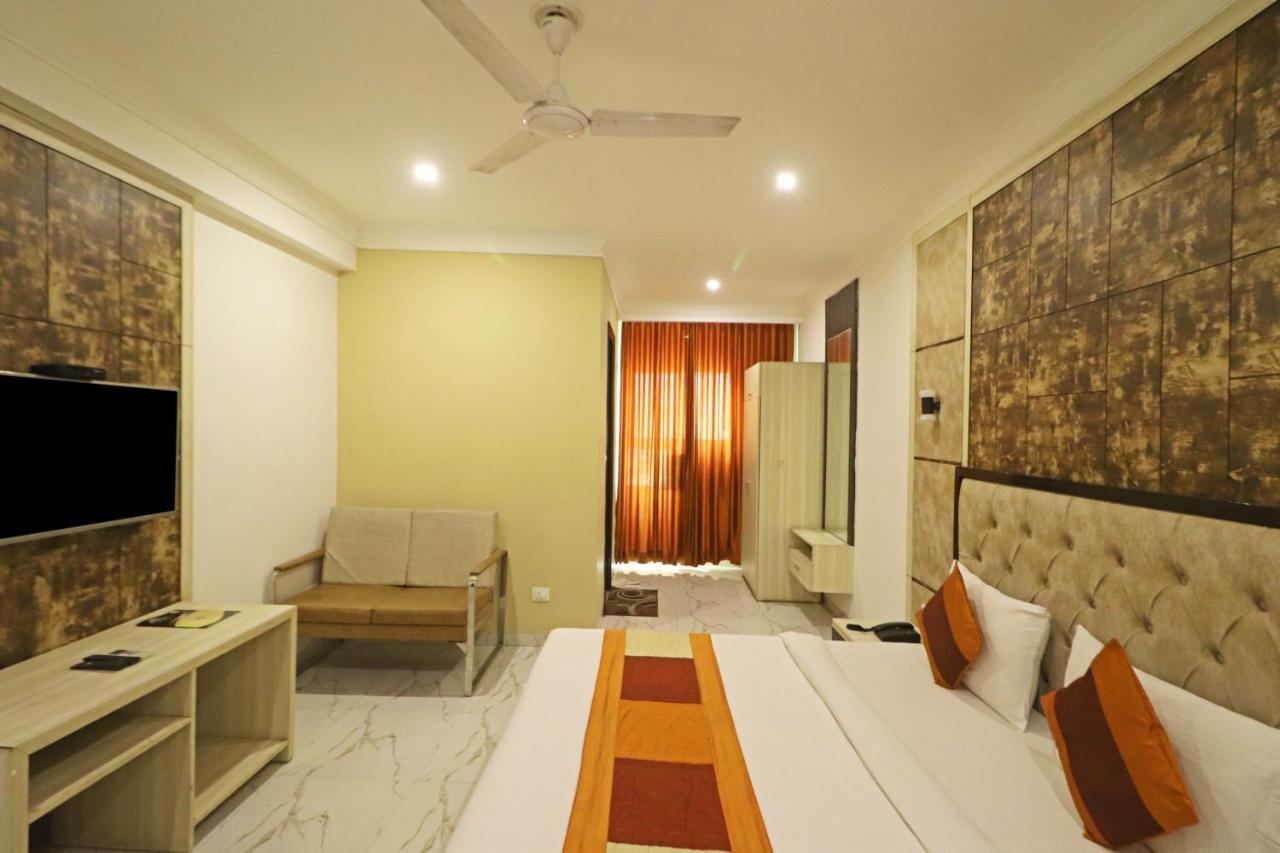 Hotel Almora Near Delhi Airport New Delhi Exterior photo