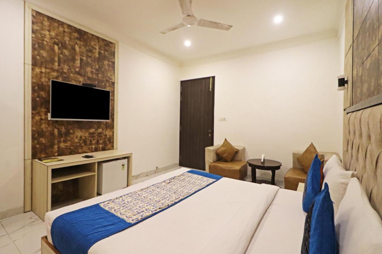 Hotel Almora Near Delhi Airport New Delhi Exterior photo