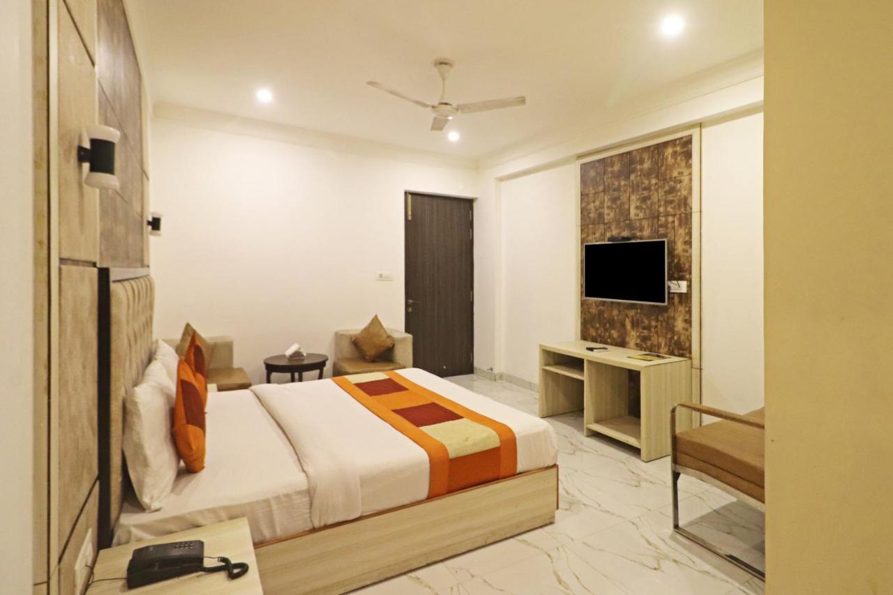 Hotel Almora Near Delhi Airport New Delhi Exterior photo