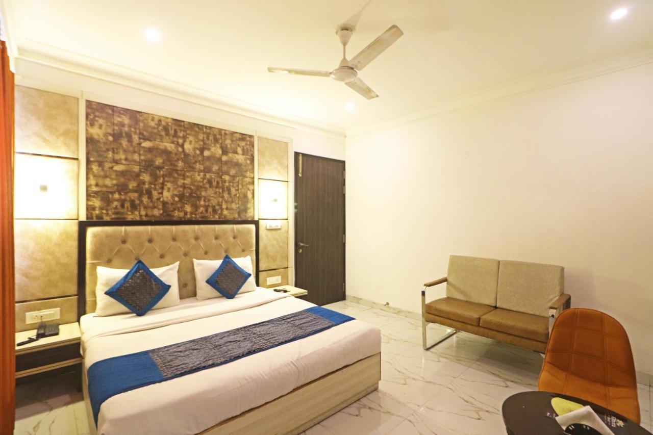 Hotel Almora Near Delhi Airport New Delhi Exterior photo