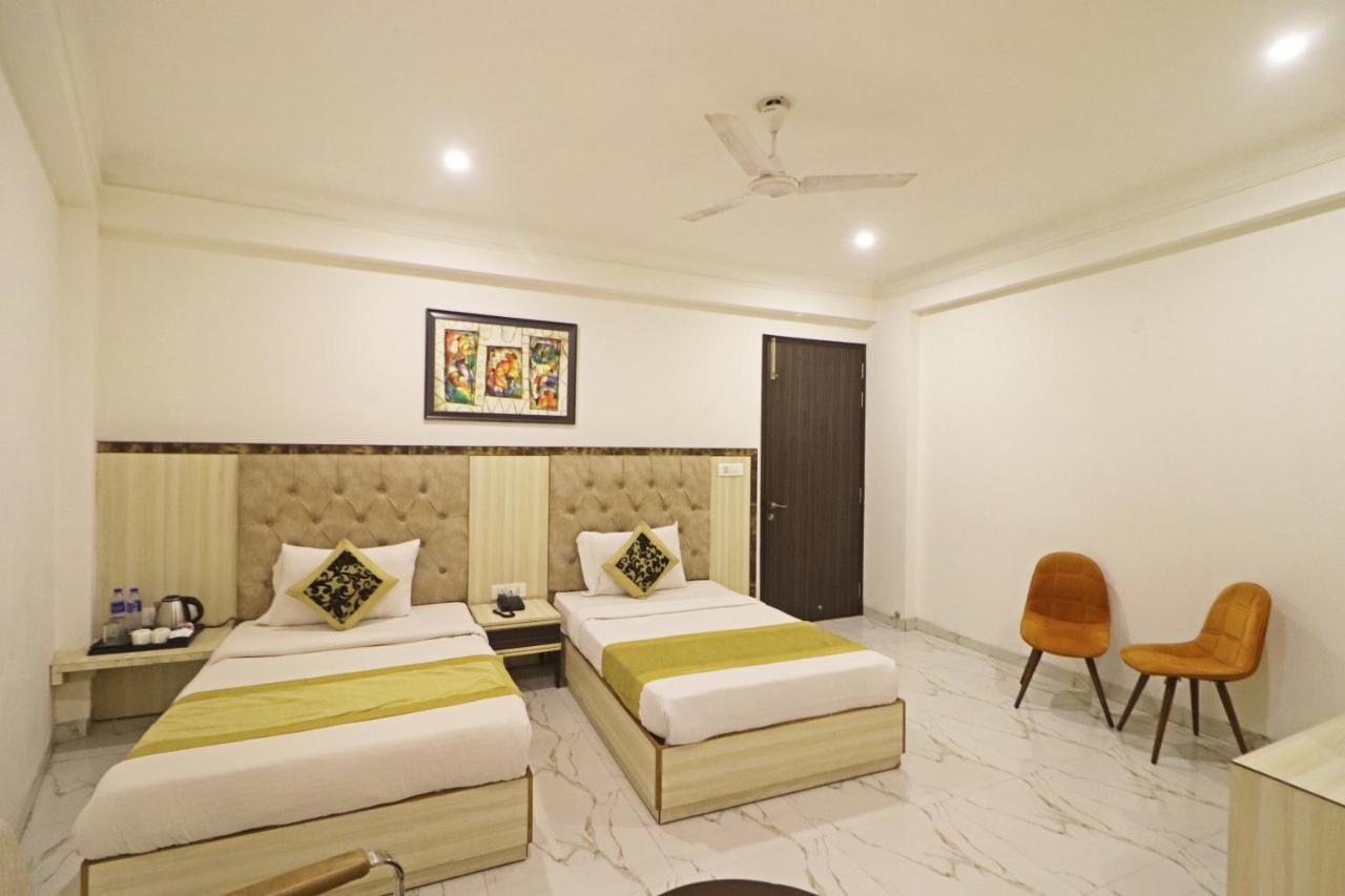Hotel Almora Near Delhi Airport New Delhi Exterior photo