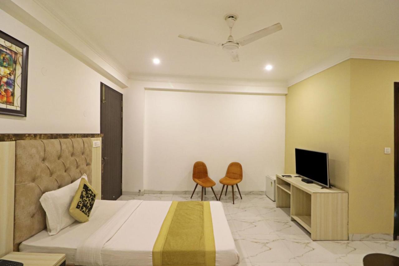 Hotel Almora Near Delhi Airport New Delhi Exterior photo